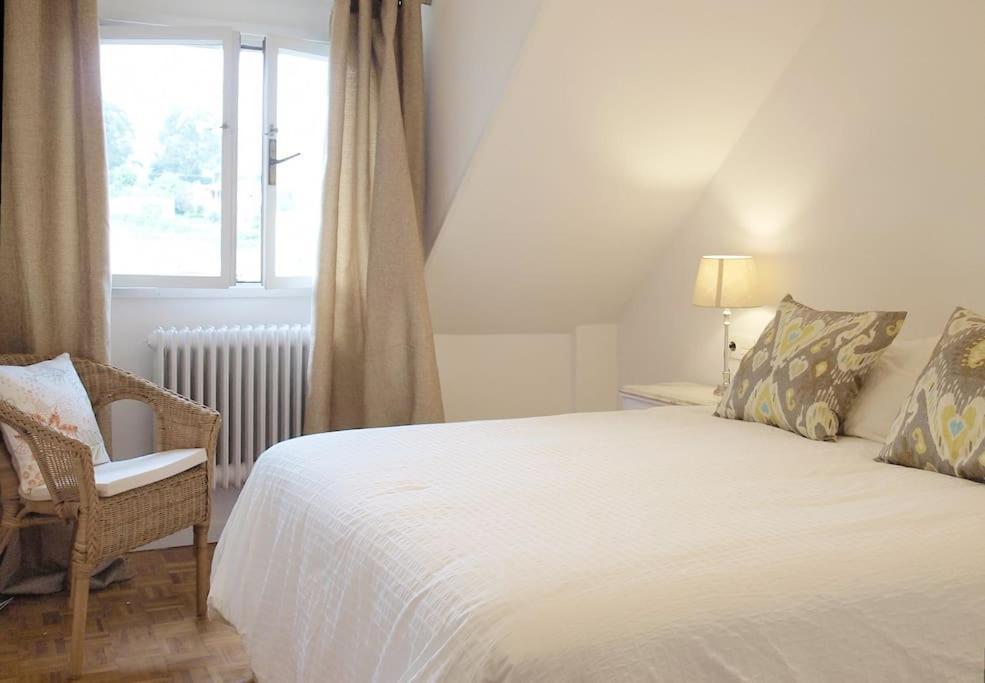 Precioso Apartamento Wifi, Aparcamiento, Piscina En 利亚内斯 外观 照片